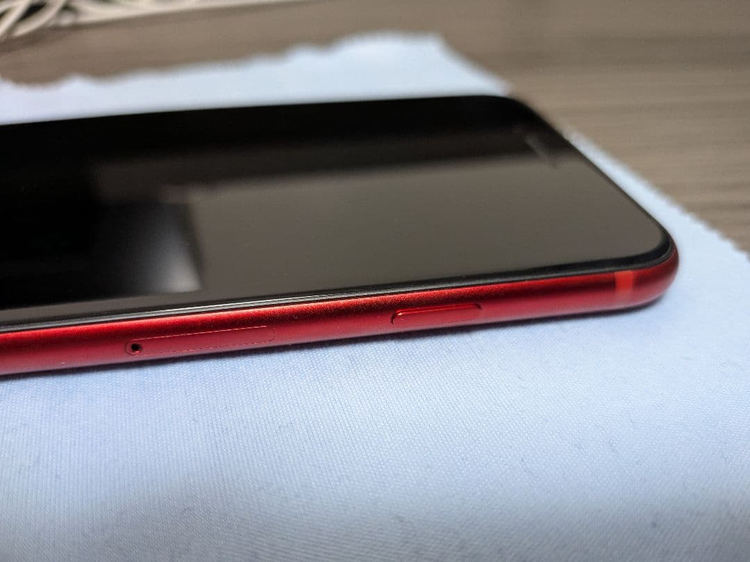 iPhone SE (第3世代) RED　本体のみ