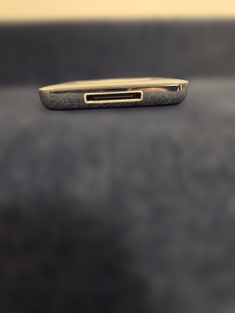 iPod Classic 160GB 音声のみ動作未確認 非純正ケーブル付