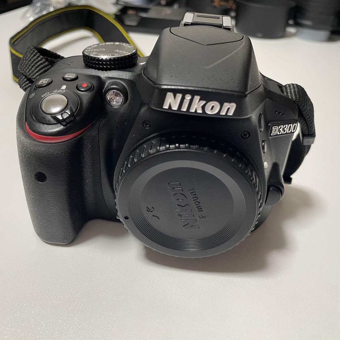 【美品】Nikon ニコン　D3300 ダブルズームキット デジタル一眼