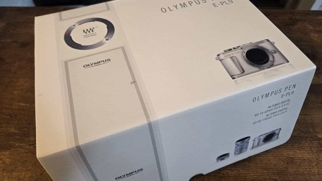 OLYMPUS E-PL9 ミラーレス一眼カメラ