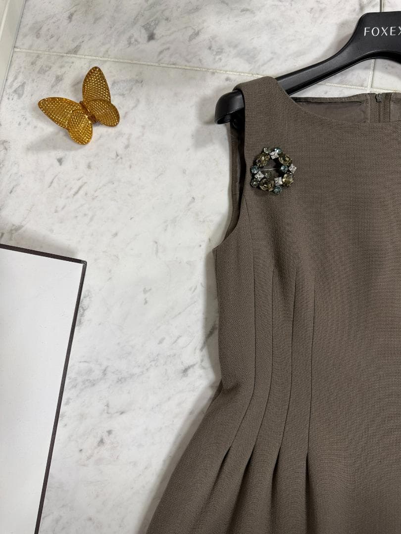 定価約12万★美品★FOXEYフォクシーマグノリア ウール美くびれシルエット38