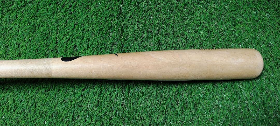 アシックス　田中広輔　木製バット　①