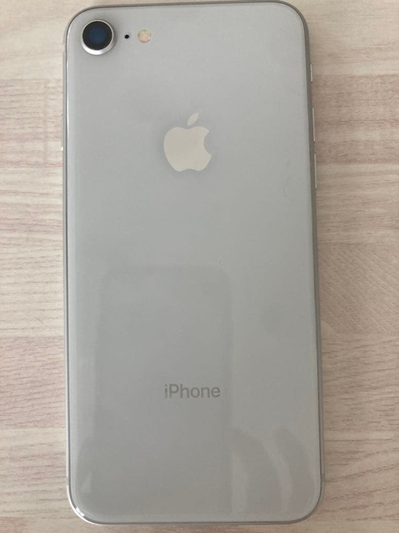 iPhone 8　64GB　simフリー
