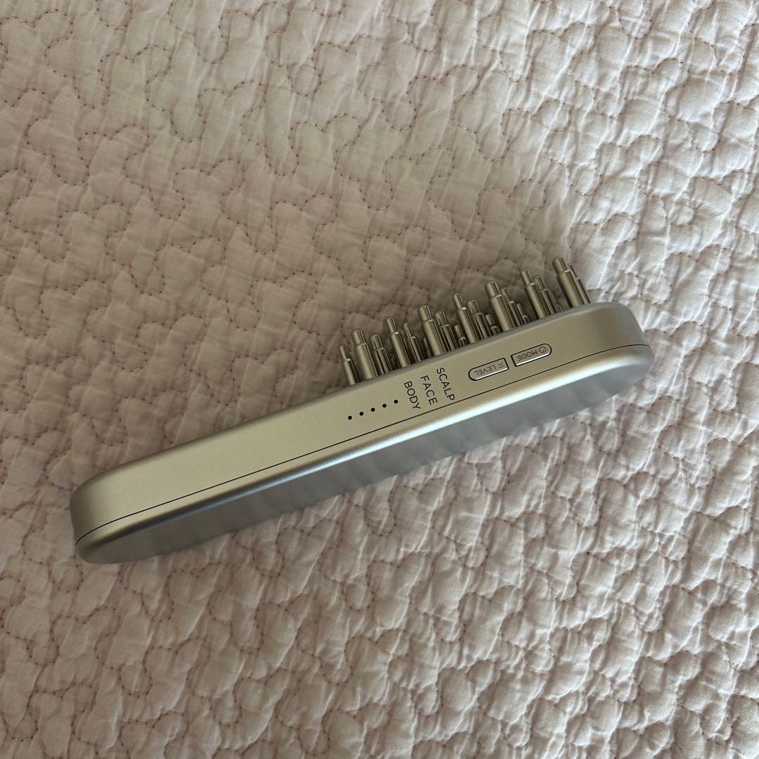 サロニア SALONIA 電気ブラシ 美顔器 EMS搭載 小顔ケア リフトアップ