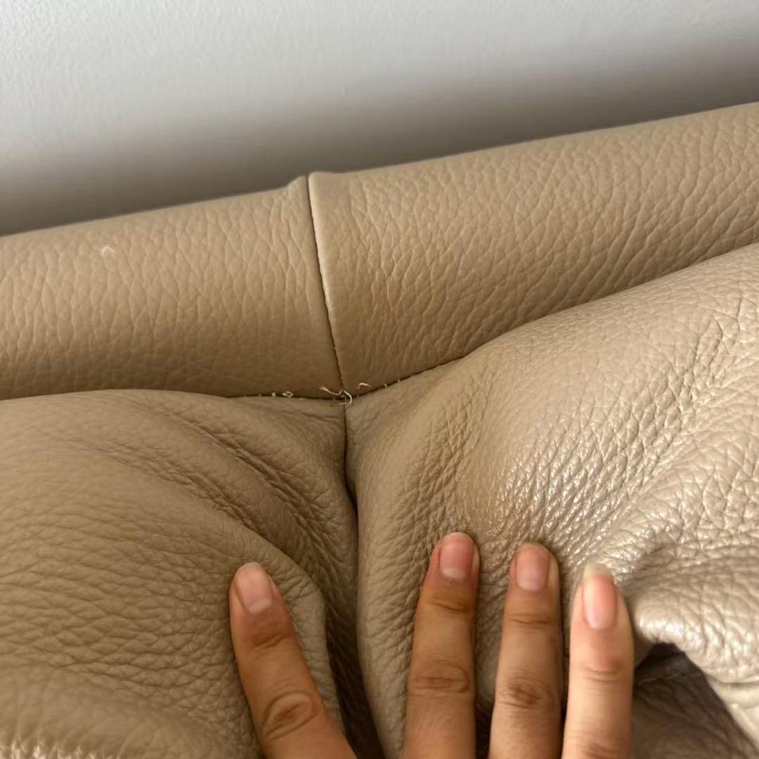 IDC家具　三人掛け本革ソファー　ベージュ