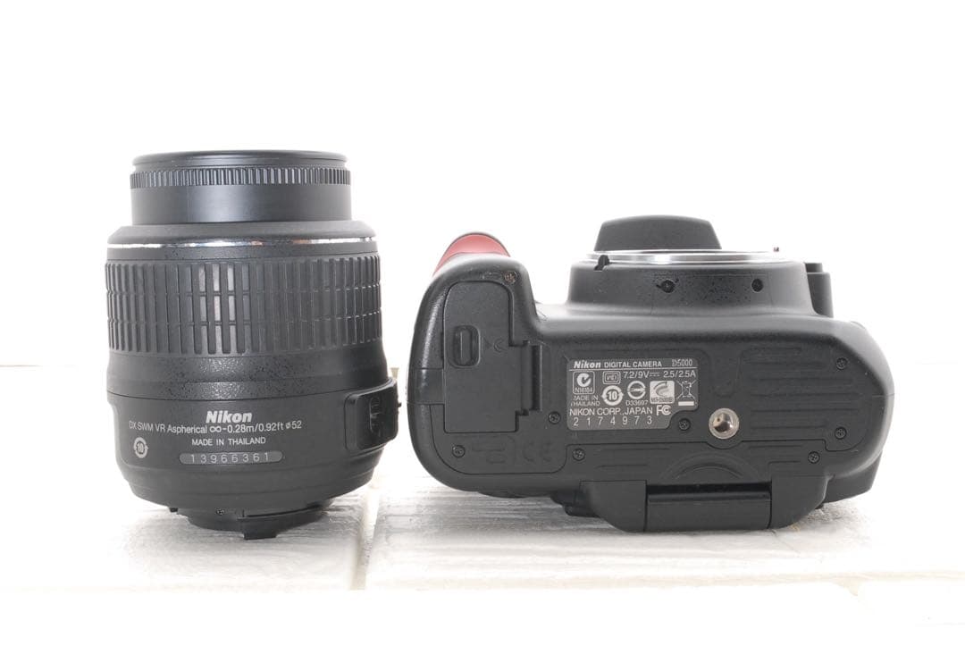 Nikon D5000 レンズセット スマホ転送OK 動画撮影・自撮り可