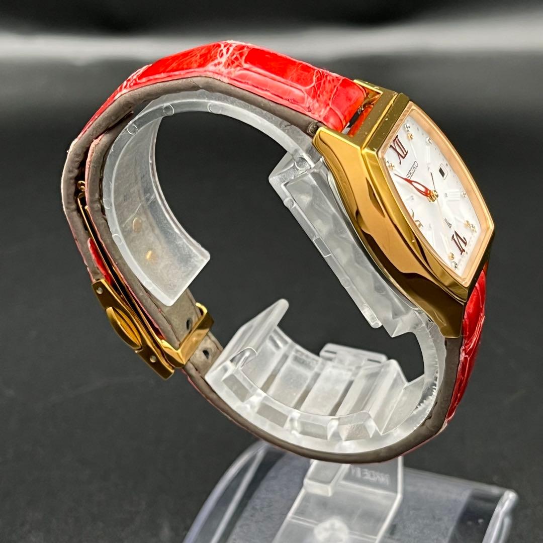 稼動 腕時計　SEIKO lk セイコー　ルキア　電波ソーラー　フラワー　D75