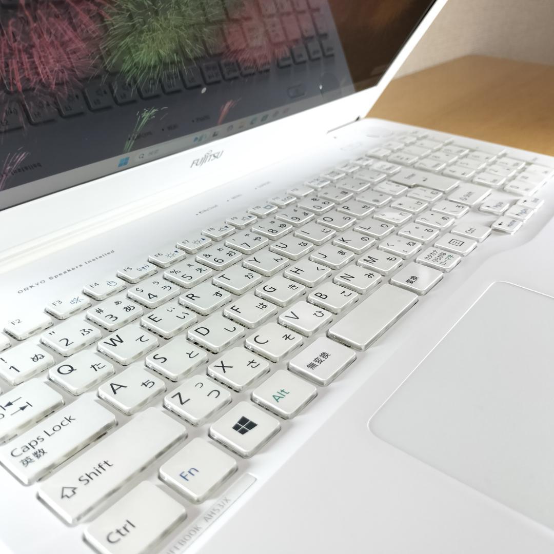 ノートPC i7 メモリ16GB Windows11 新品 SSD 富士通 美品