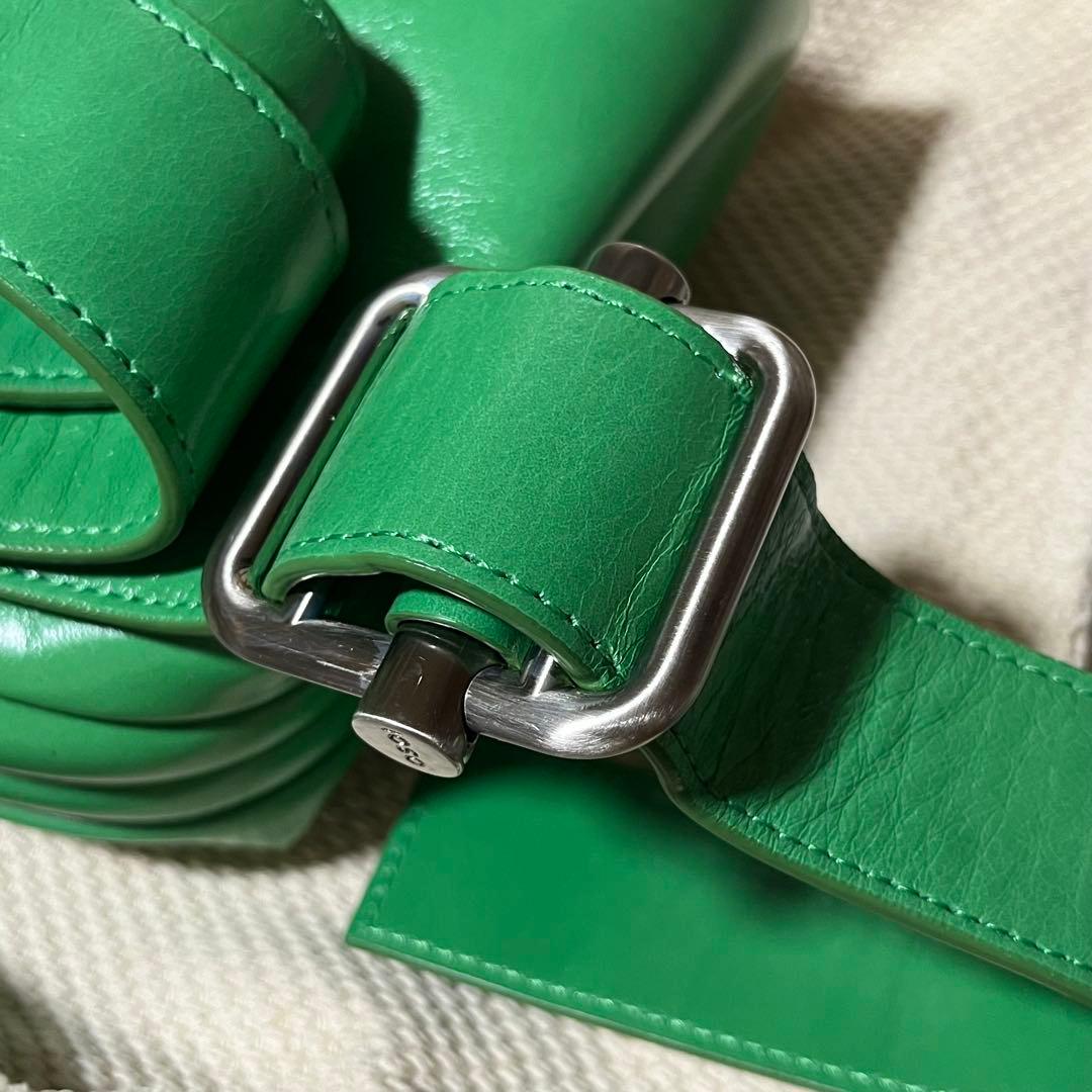 チャリオット 【美品】OSOI mini brot ショルダーバッグ