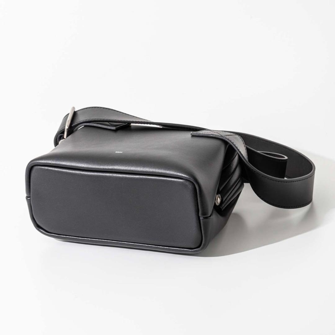 チャリオット 【美品】OSOI mini brot ショルダーバッグ