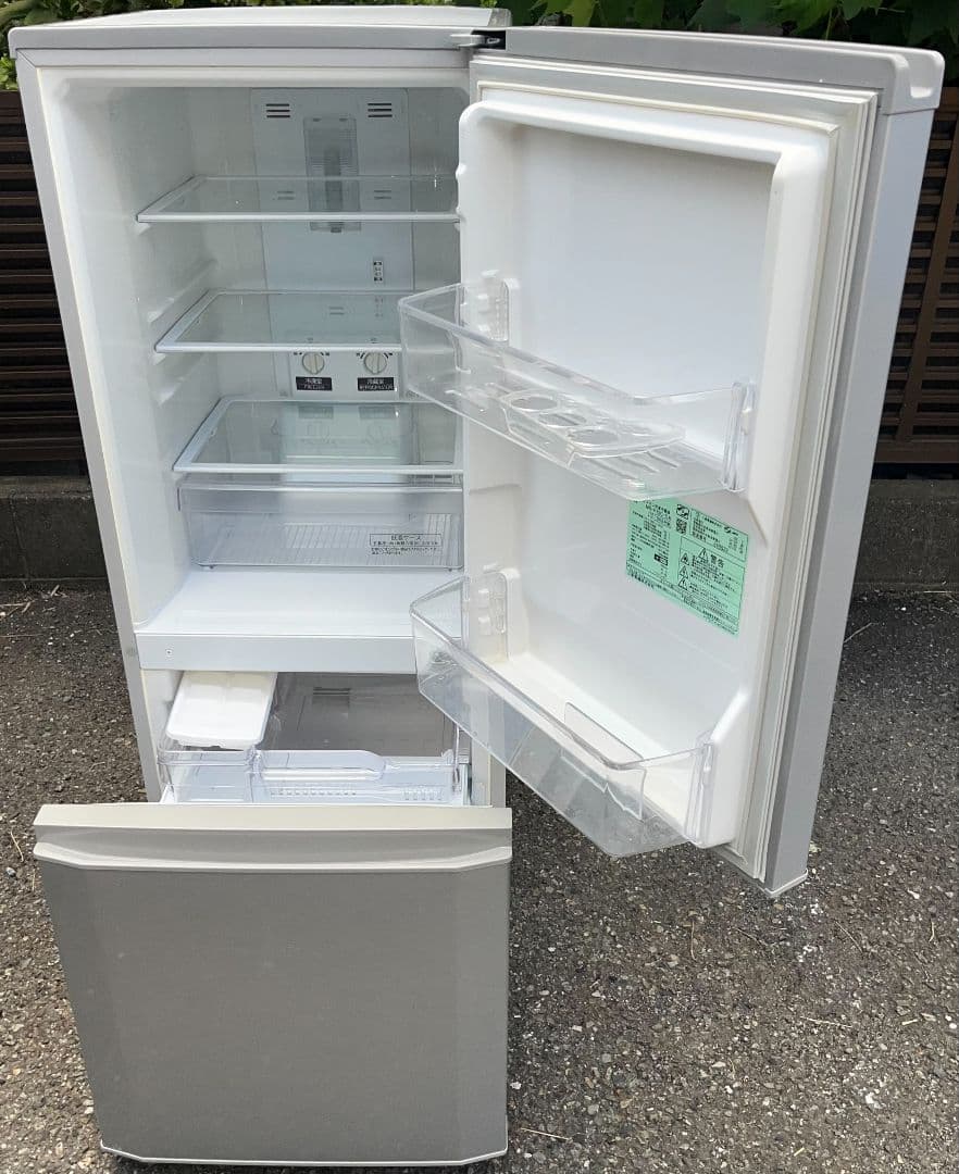 三菱冷凍冷蔵庫　146L省エネ　静音設計LED照明 自動霜取り機能付2018年製