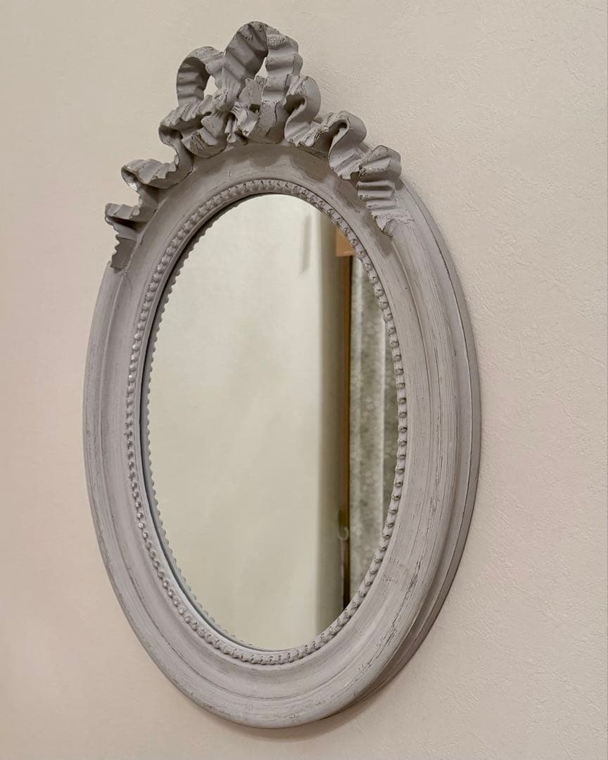 ZARA  壁掛けミラー グレー オーバル リボン シャビーシック