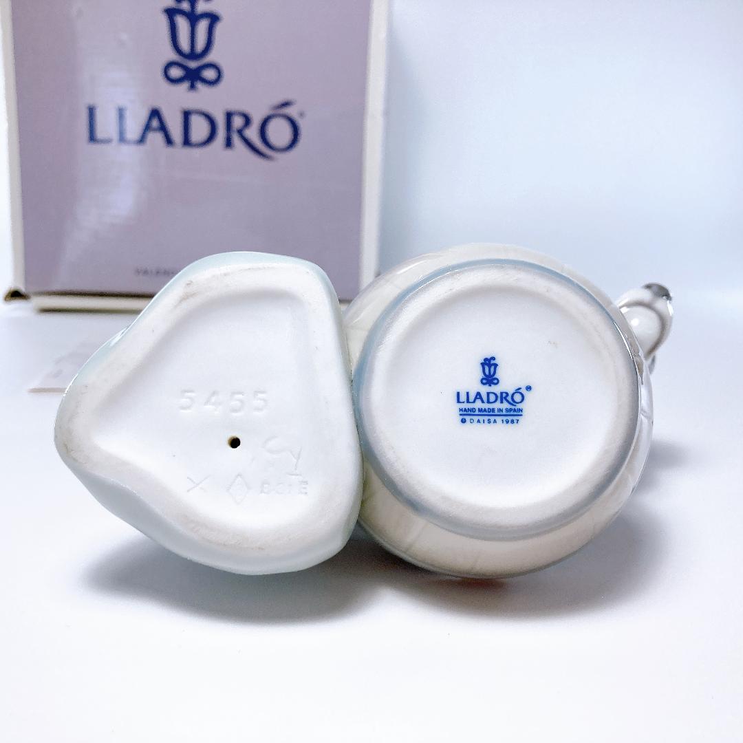 LLADRO リヤドロ きれいにしましょうね 少女・犬　05455|2616|☆