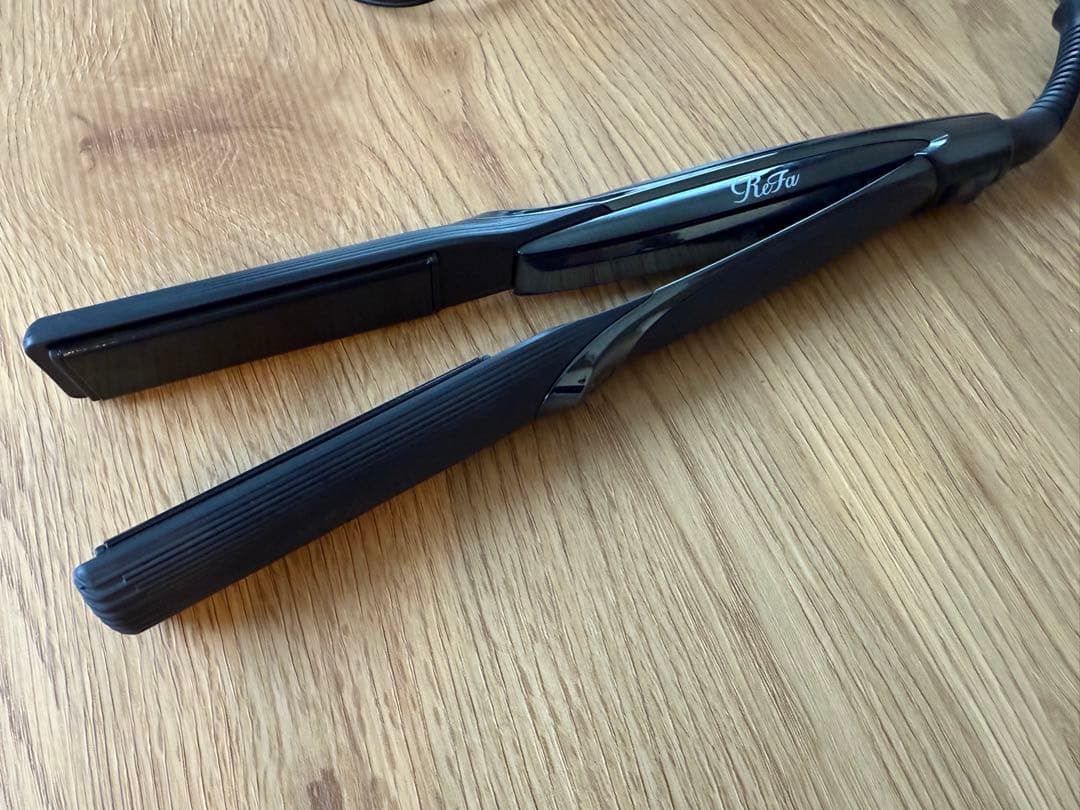 【公式ストア限定】 リファ ストレートアイロン プロ　ブラック