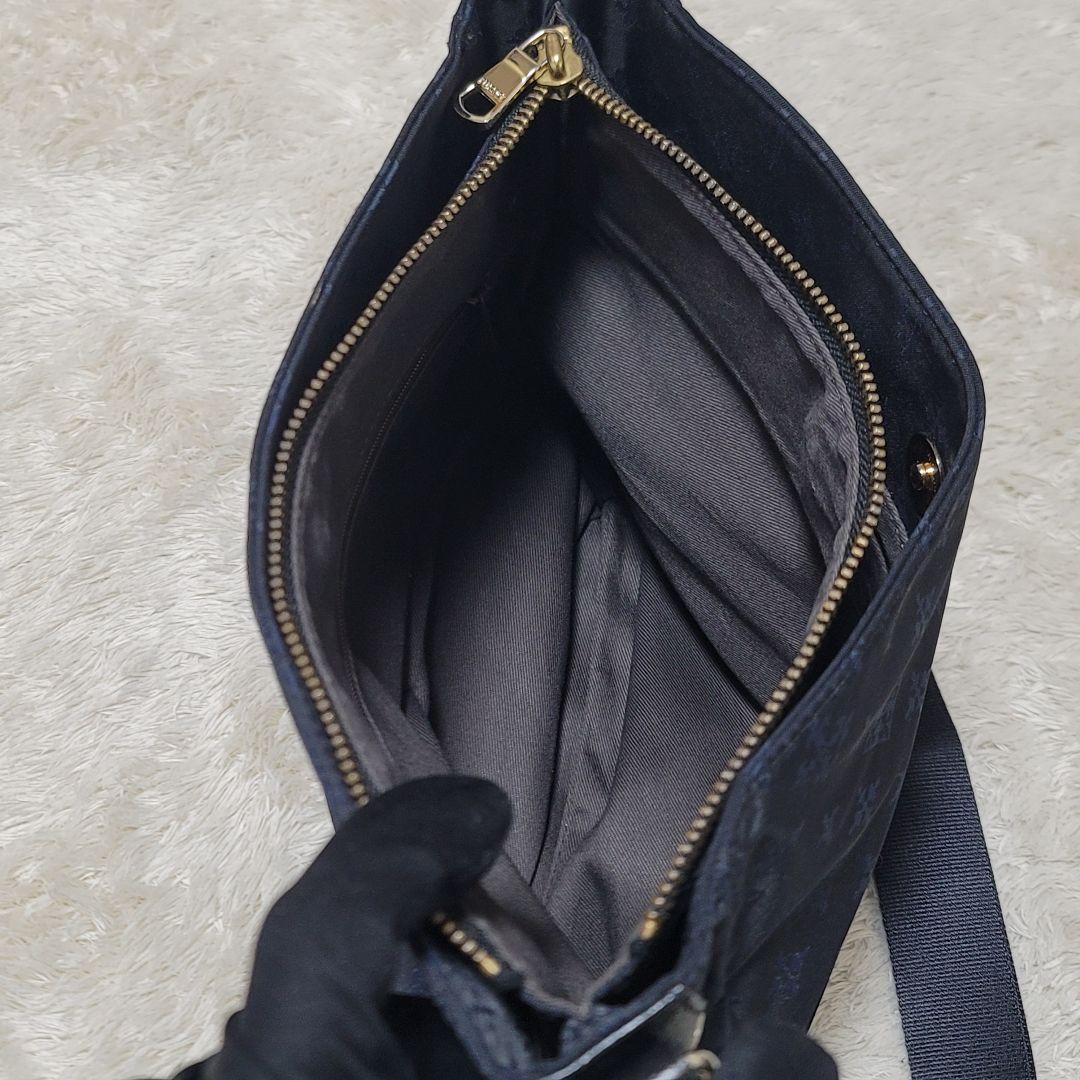 美品✨russet ラシット モノグラム ナイロン ショルダーバッグ ネイビー