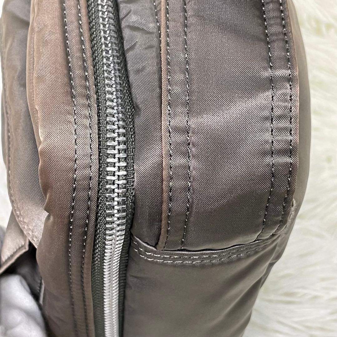 美品 PORTER ポーター タンカー ショルダーバッグ シルバーグレー 二層式