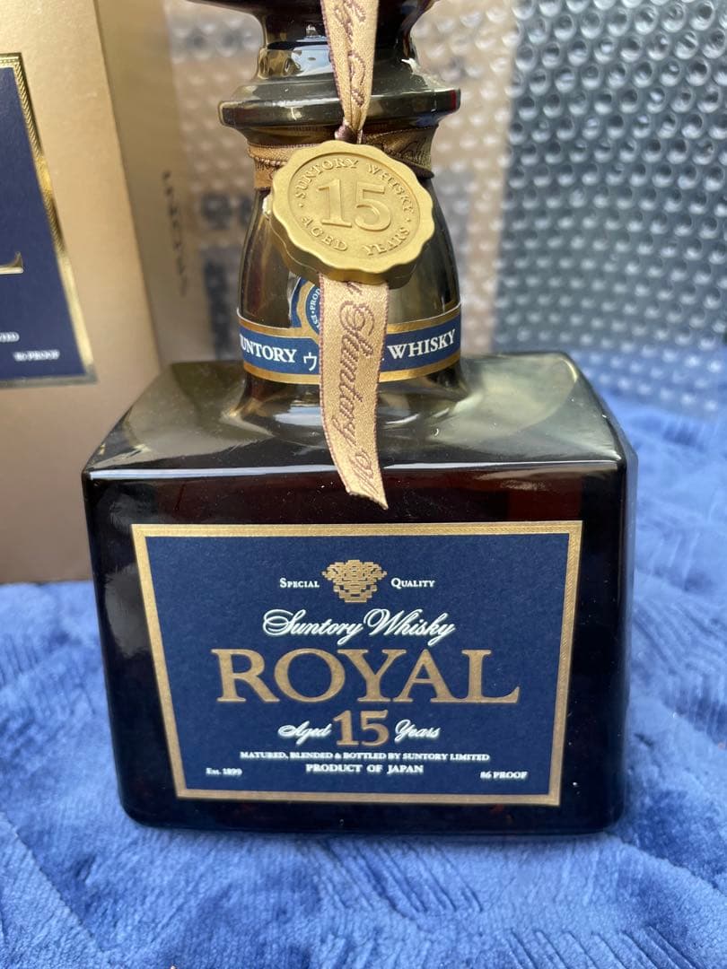 ❷未開封 サントリーローヤル15年 青 700ml ウィスキー 古酒