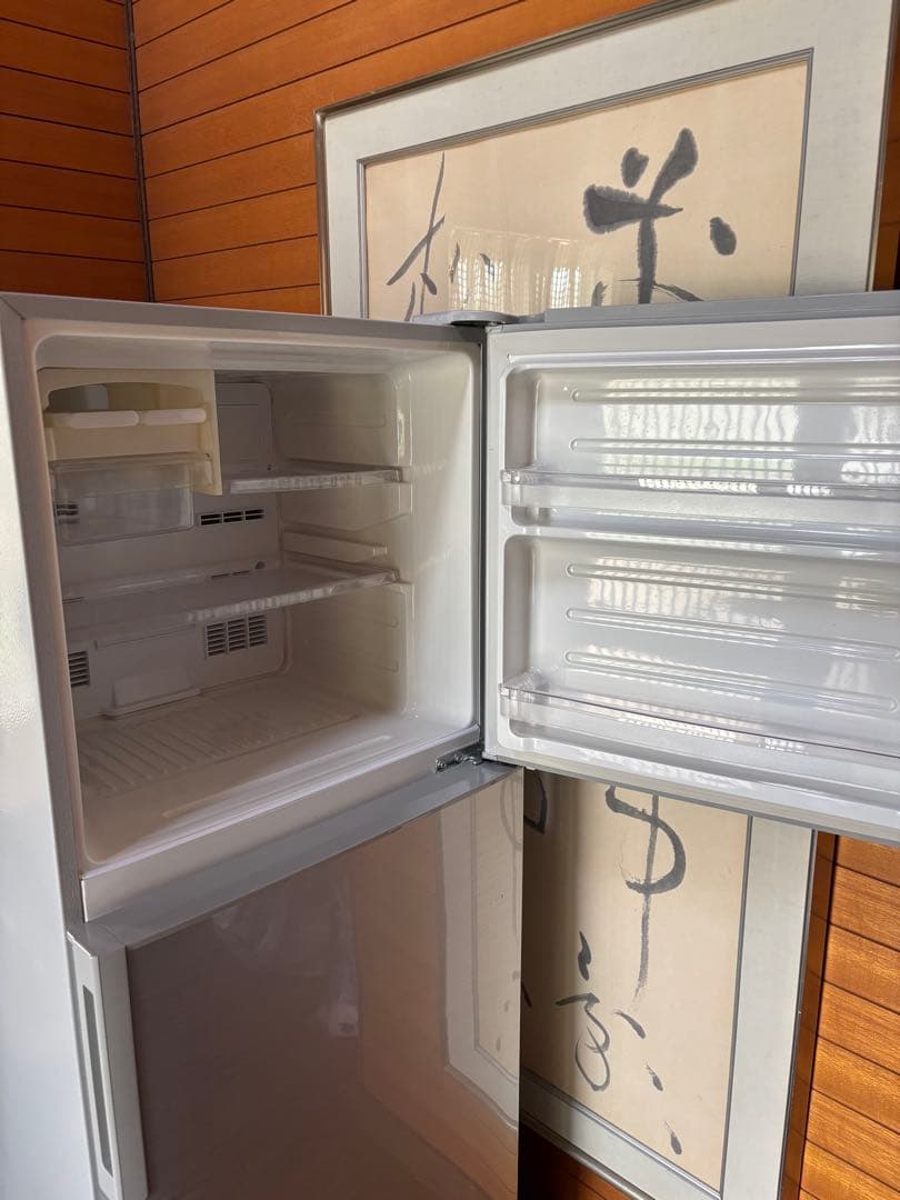 SHARP ノンフロン冷凍冷蔵庫　SJ-D23C-S